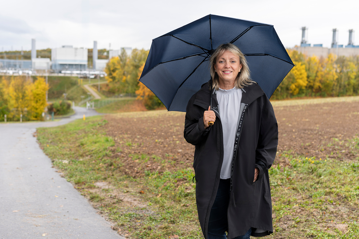 Our colleague Nicole in front of the Rimpar compressor station